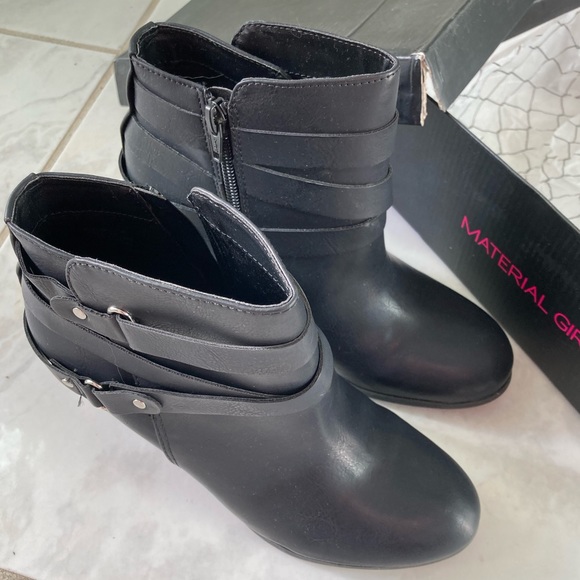 Material Girl Black Booties 7.5 M - Picture 2 of 4